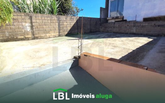 Excelente casa no Jardim dos Pássaros em Bueno Brandão-MG