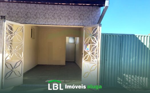 Ótima casa no Centro de Bueno Brandão-MG