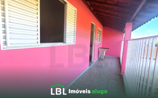 Casa boa, com uma bela vista, em Bueno Brandão-MG