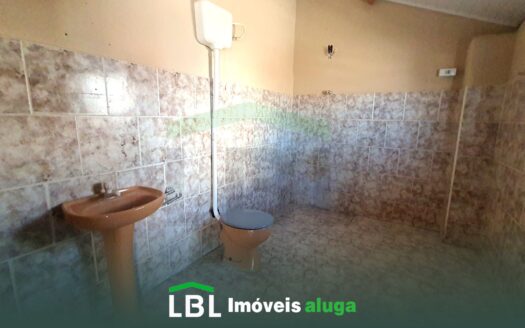 Casa pequena em Bueno Brandão-MG
