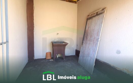 Casa pequena em Bueno Brandão-MG
