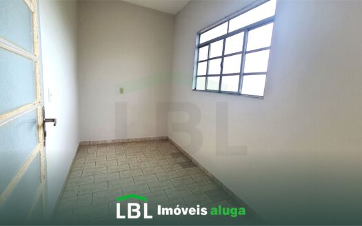 Ótima casa no Centro de Bueno Brandão-MG