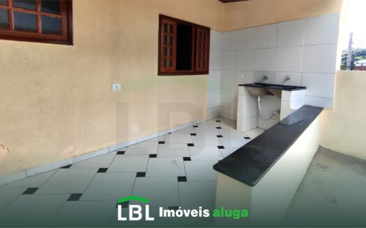 Casa boa no Jardim Nova Suíça em Bueno Brandão-MG