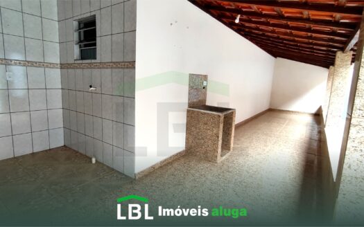 Excelente casa no Jardim das Palmeiras em Bueno Brandão-MG