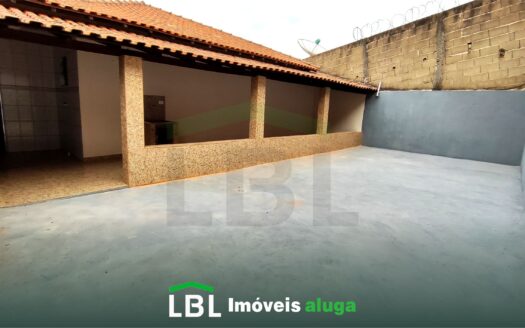 Excelente casa no Jardim das Palmeiras em Bueno Brandão-MG