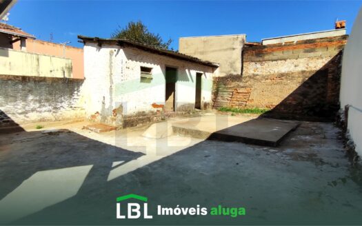 Ótima casa no Centro de Bueno Brandão-MG
