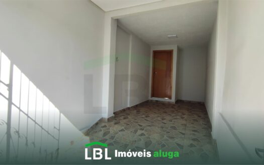 Ótima casa no Centro de Bueno Brandão-MG