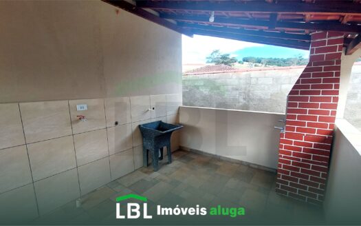 Ótima casa, localizada a 3km do Centro de Bueno Brandão-MG