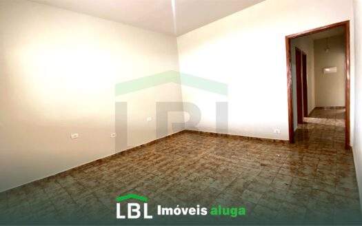 Excelente casa Localizada no centro de Inconfidentes – MG