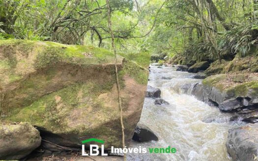 Terreno de 20.000 m² em Munhoz – MG